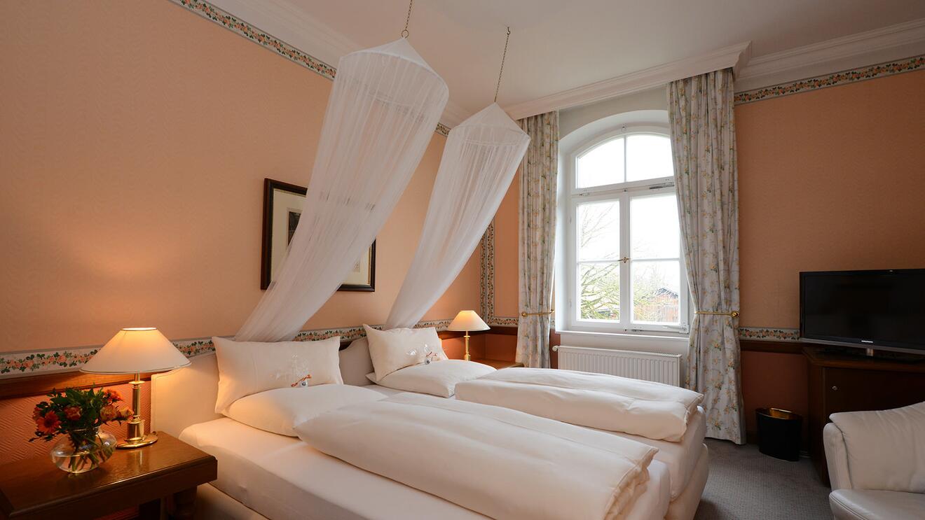 wittelsbacher-golfclub-zimmer-1