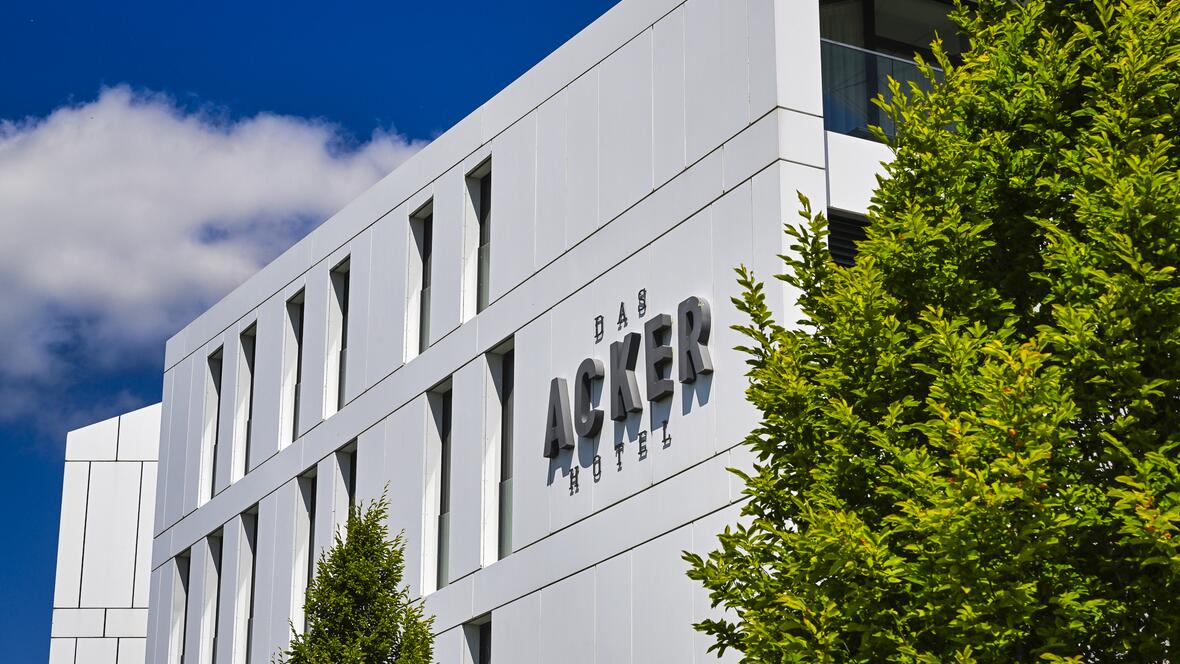 3-hotel_aussenanlage-c-jerry-andre-photography