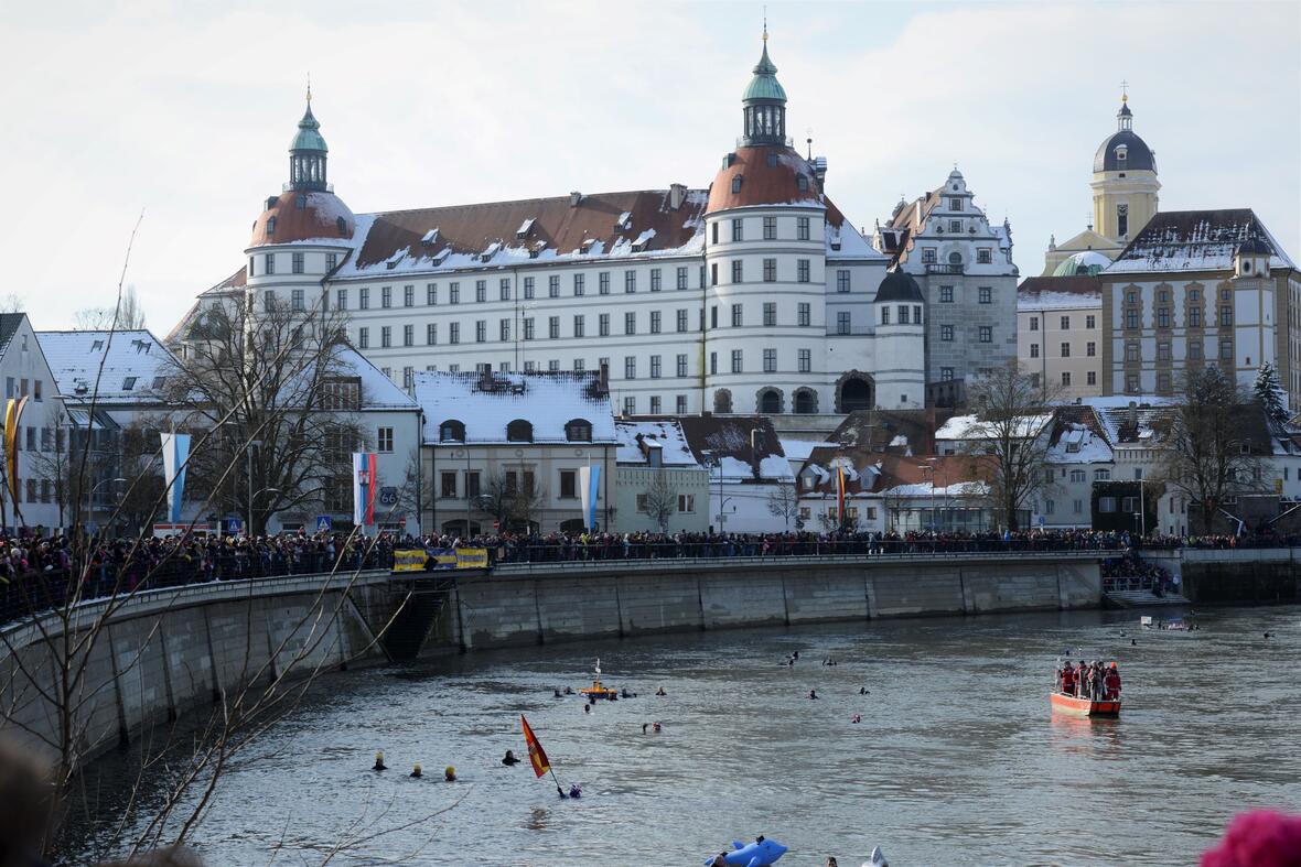 donauschwimmen-schloss